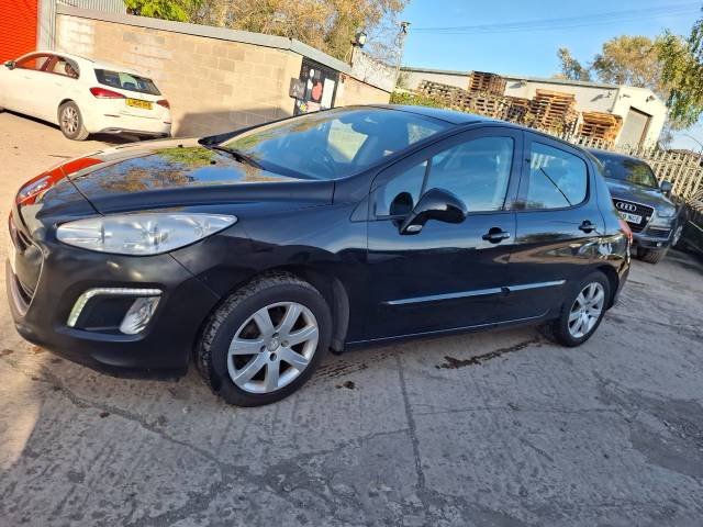 2013 Peugeot 308 1.6 HDi 92 Active 5dr [Sat Nav]